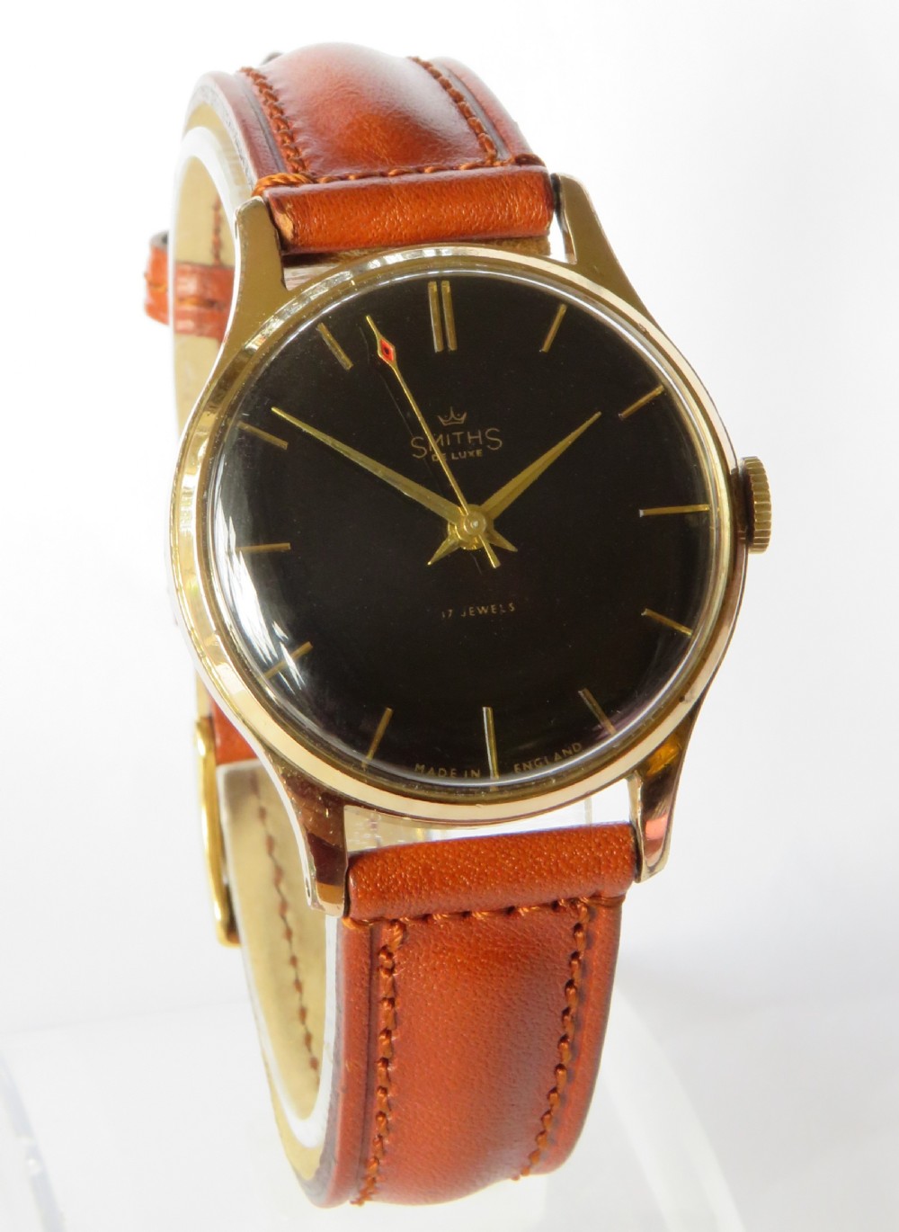 Gents 1950s Smiths De Luxe wrist watch View II