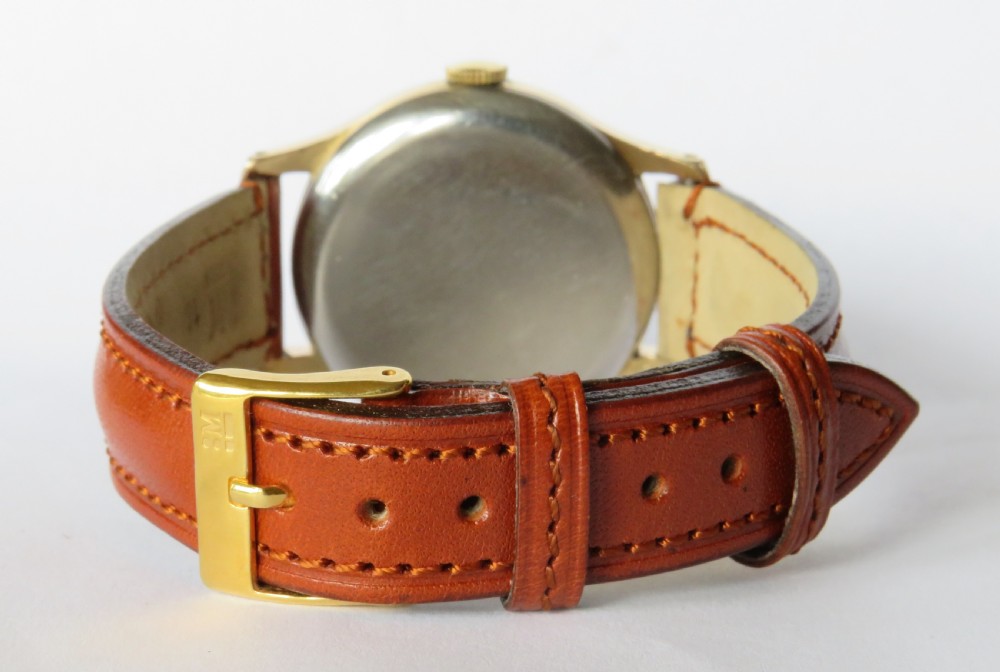 Gents 1950s Smiths De Luxe wrist watch View V