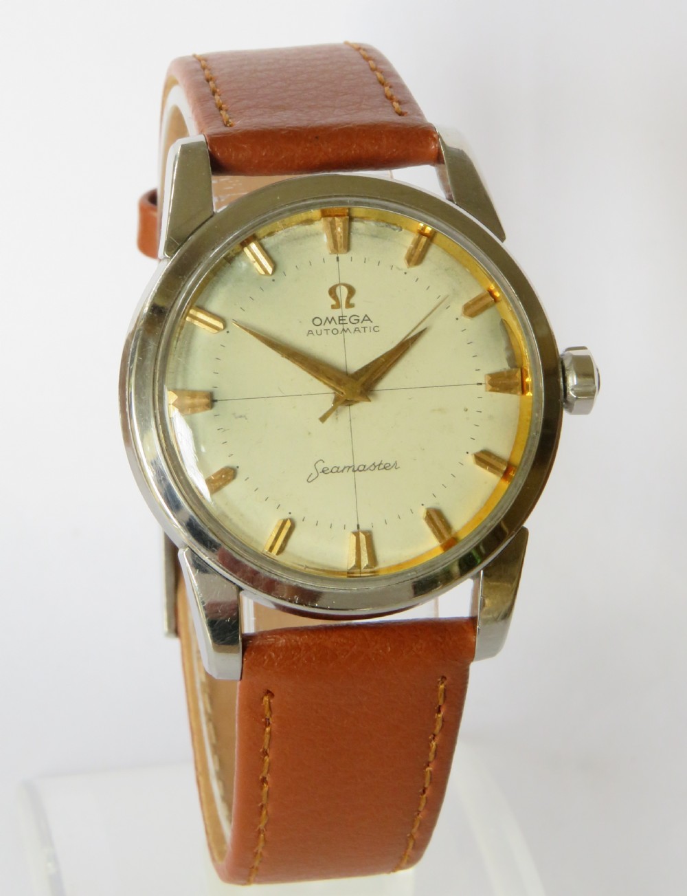 Gents 1950s Omega Seamaster wrist watch View II