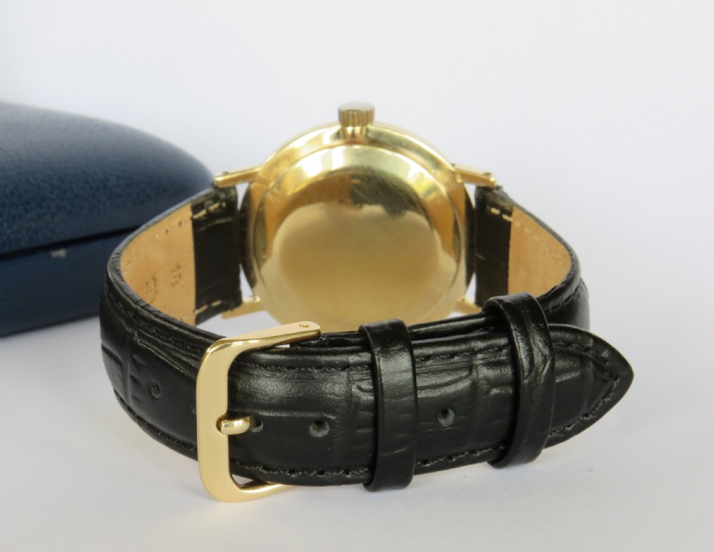 Gents 9ct gold Smiths Astral wrist watch, 1965 View V