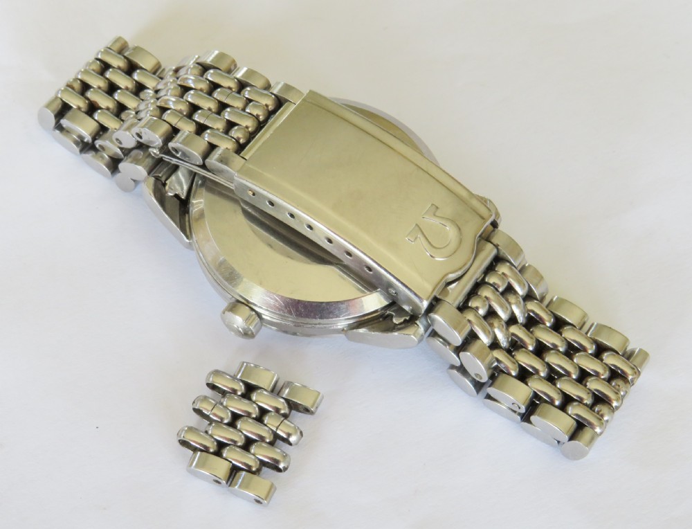 Gents Omega Seamaster wrist watch, 1956. View V