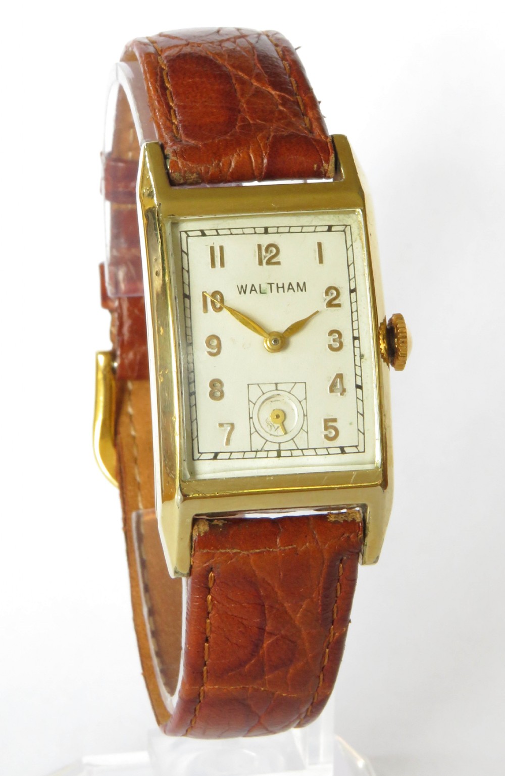 1940s Waltham curvex wrist watch View II