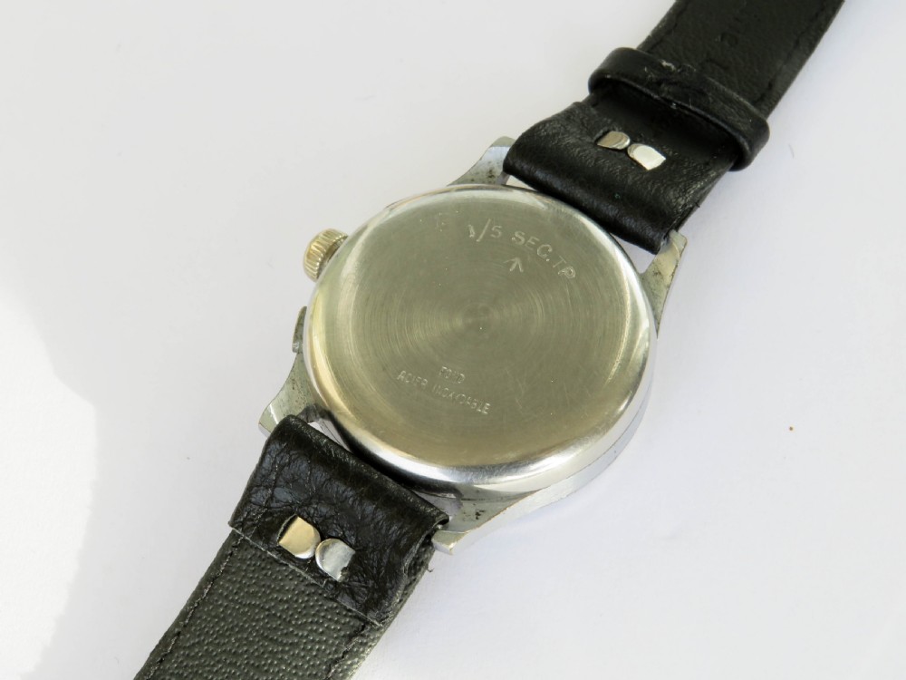1940s Gents Landeron chronograph watch View IV