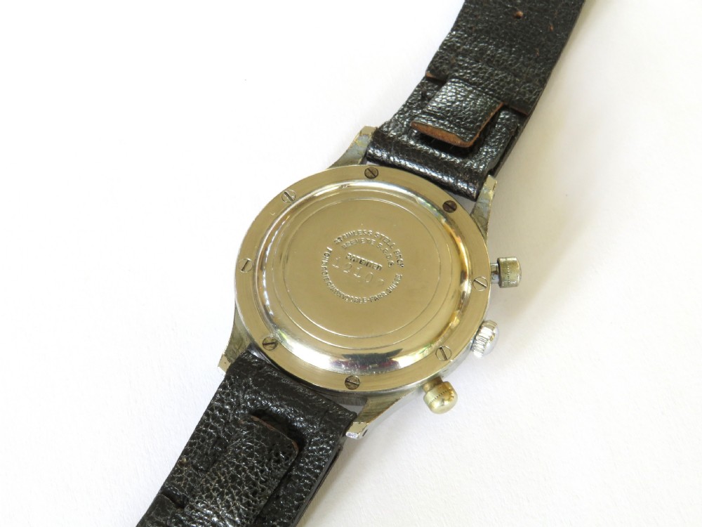 Gents 1940s Pierce chronograph watch View V