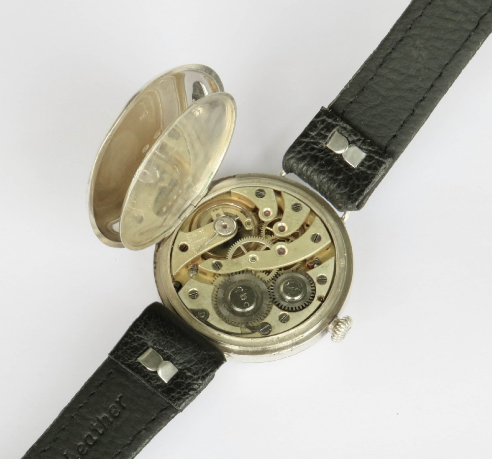 Gents WW1 silver trench watch, 1915 View IV