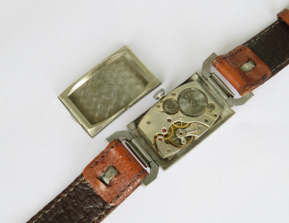 Rare 1930s Universal Geneve wrist watch View III