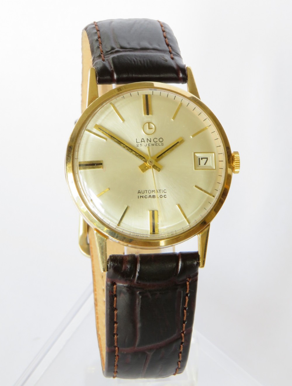Gents 9ct gold Lanco wrist watch, 1967 View II