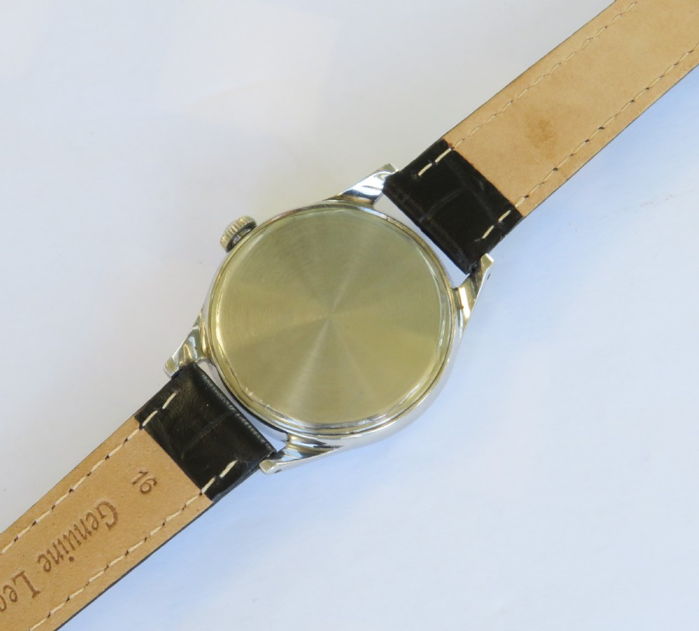 Gents 1950s Movado wrist watch View V