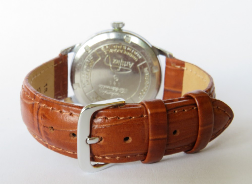 Gents 1960s over-sized Atlantic Worldmaster Super De Luxe wristwatch View V
