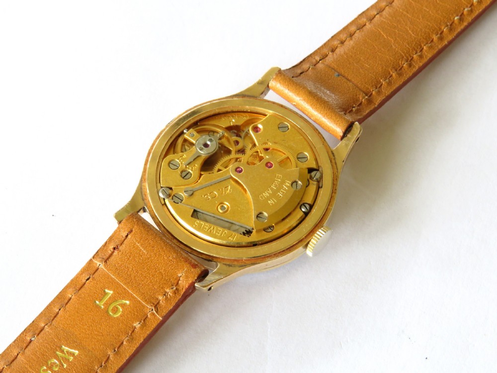 Gents 1950s Smiths De Luxe wrist watch View III