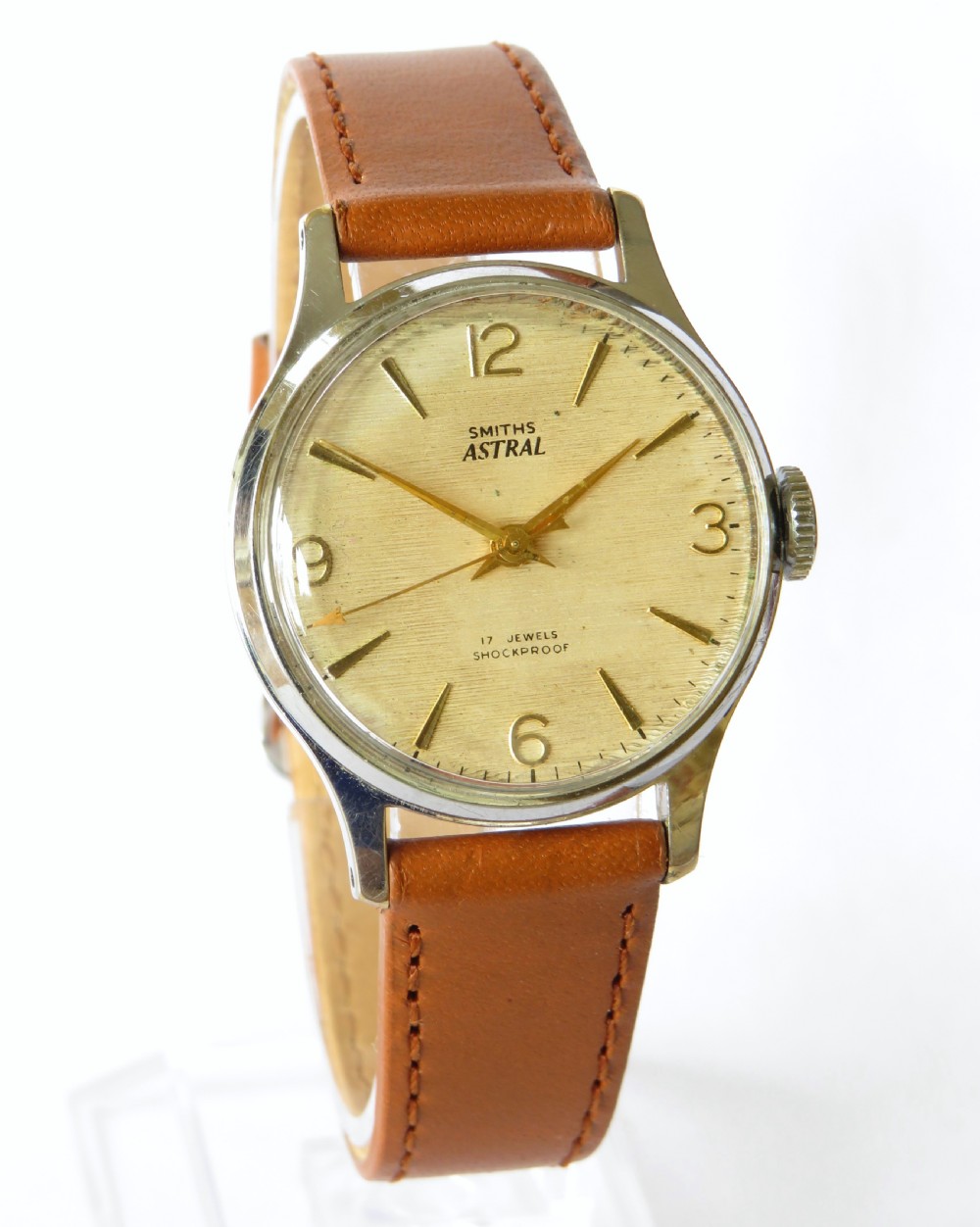 Gents 1960s Smiths Astral wristwatch View II