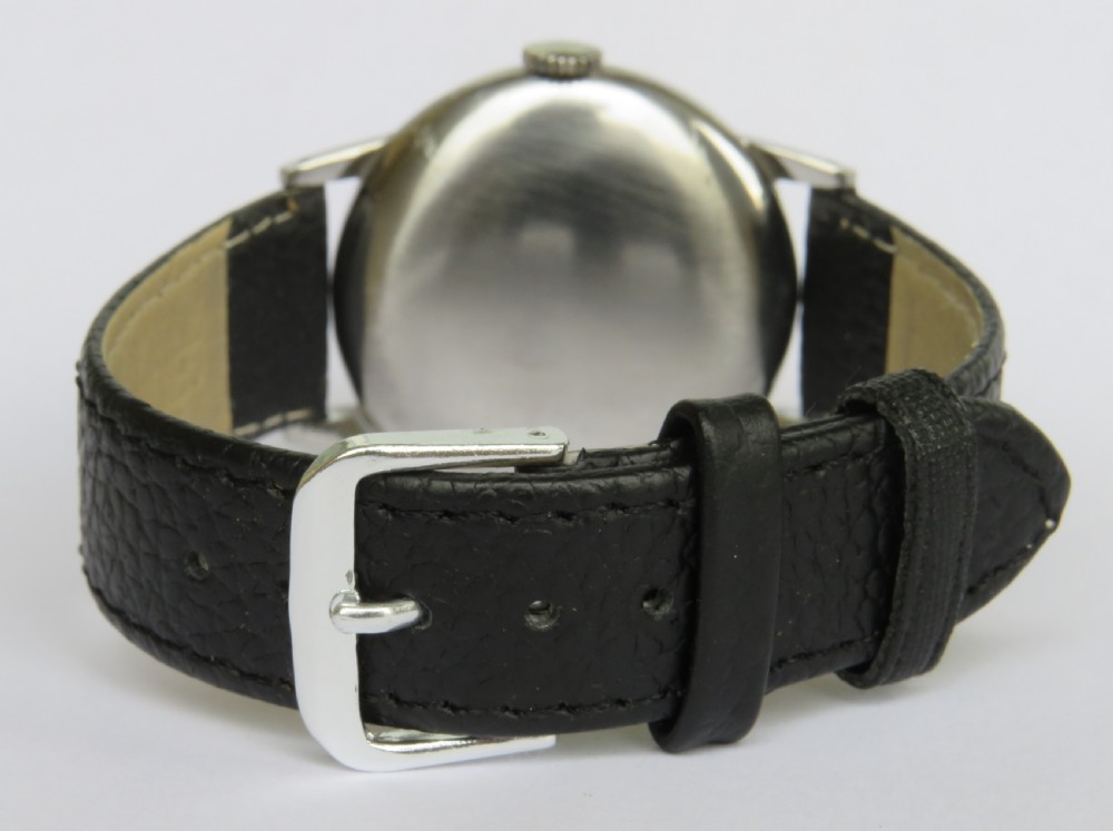 Gents Omega 30T2 wrist watch, 1944 View V