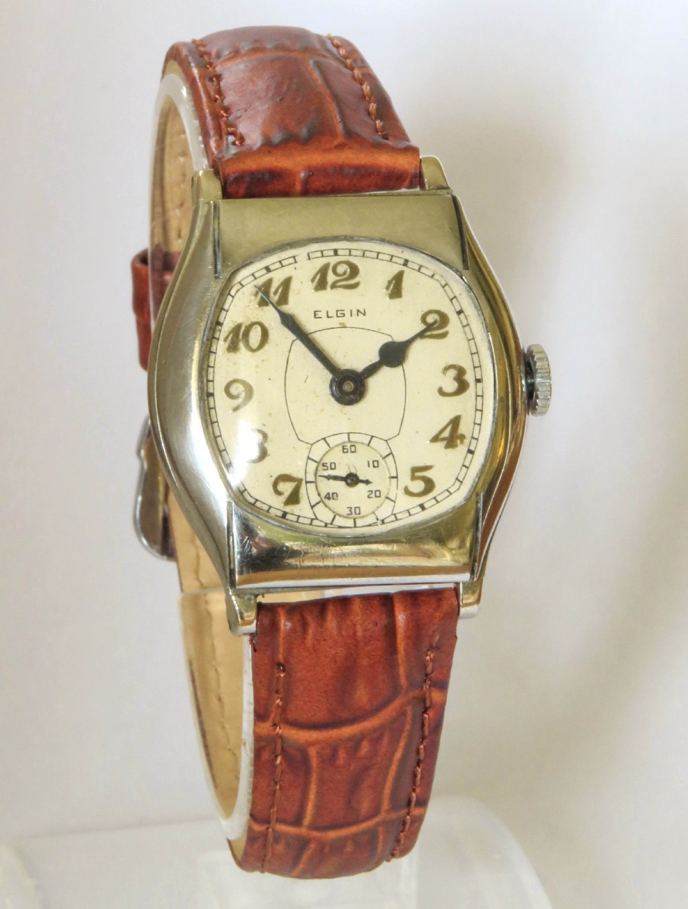 Mid-size Elgin gold filled wrist watch, 1931 View II