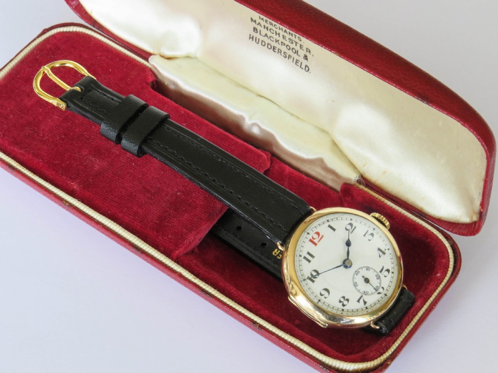 Mid-size 9ct gold Arcadia wrist watch, 1926 View II