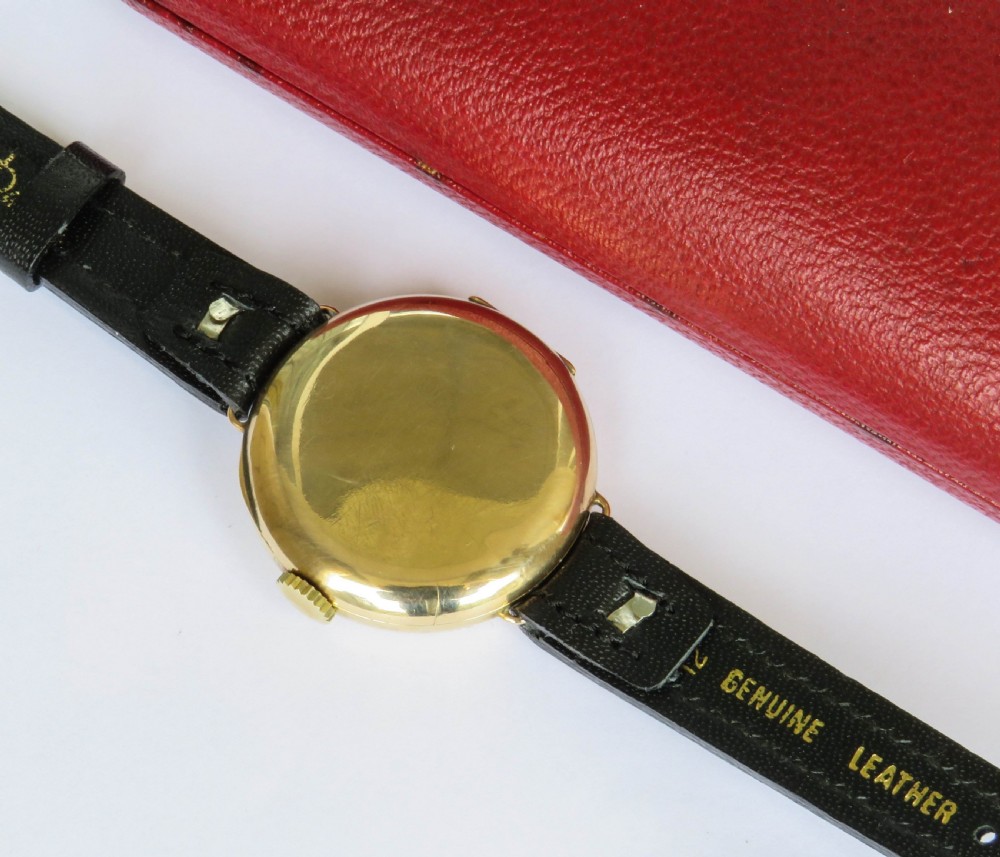 Mid-size 9ct gold Arcadia wrist watch, 1926 View V