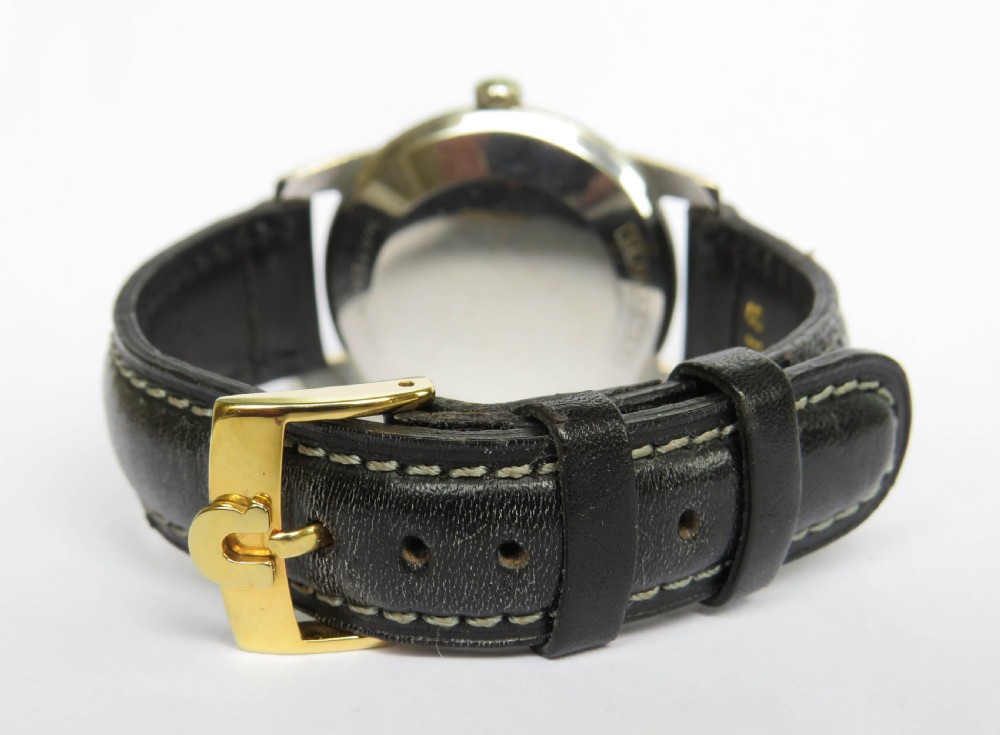 Gents jumbo Omega Seamaster automatic wrist watch View IV