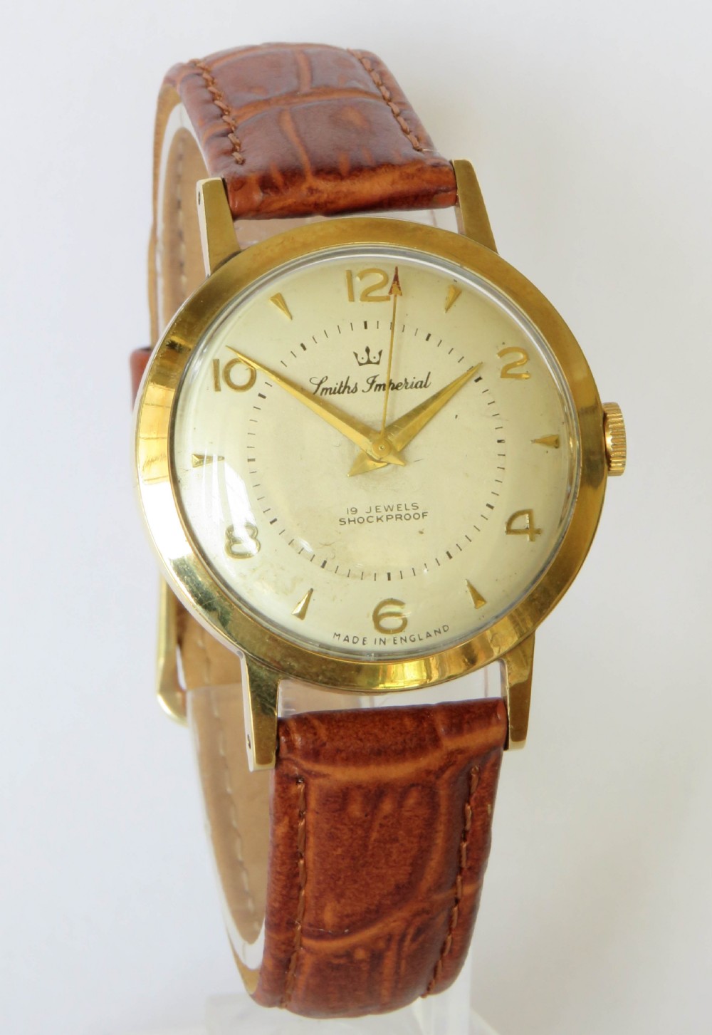 Gents 9ct gold Smiths Imperial wrist watch, 1960 View II