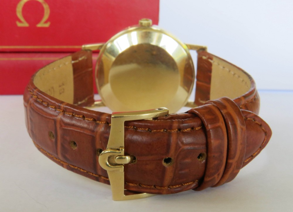 Gents 9ct gold Omega automatic wrist watch, 1966 View V