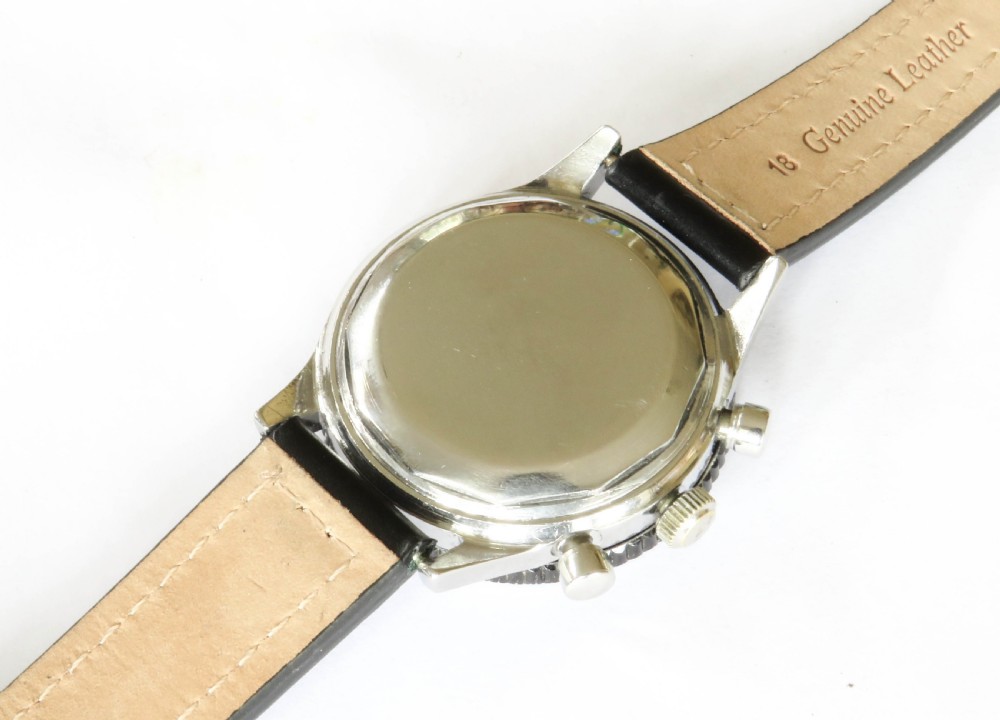 1960s Landeron diver’s style chronograph watch View V