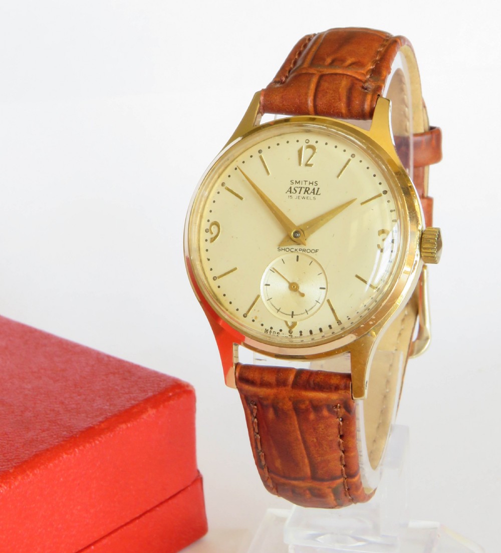 Gents Smiths Astral wrist watch, box & paperwork View II
