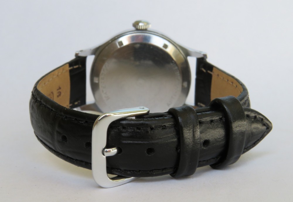 Gents 1960s Smiths Everest wrist watch View V