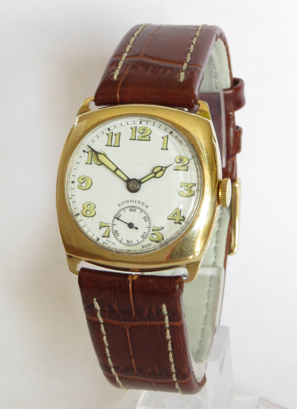 Gents 9ct gold Longines wrist watch, 1943