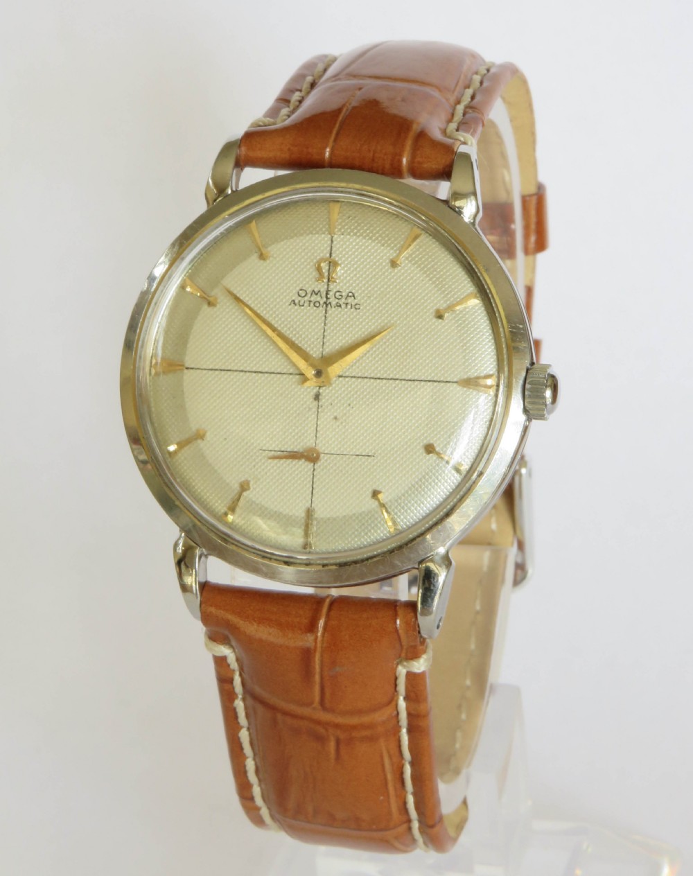 Gents Omega rare dial bumper automatic watch, 1947