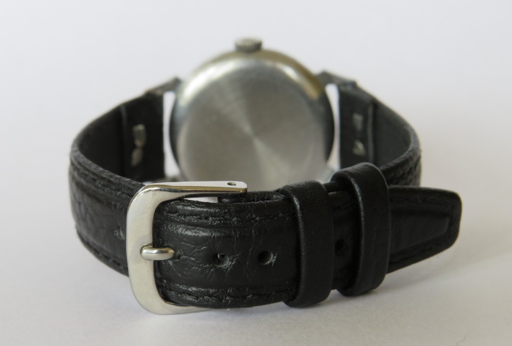 Gents 1940s Smiths wrist watch View V