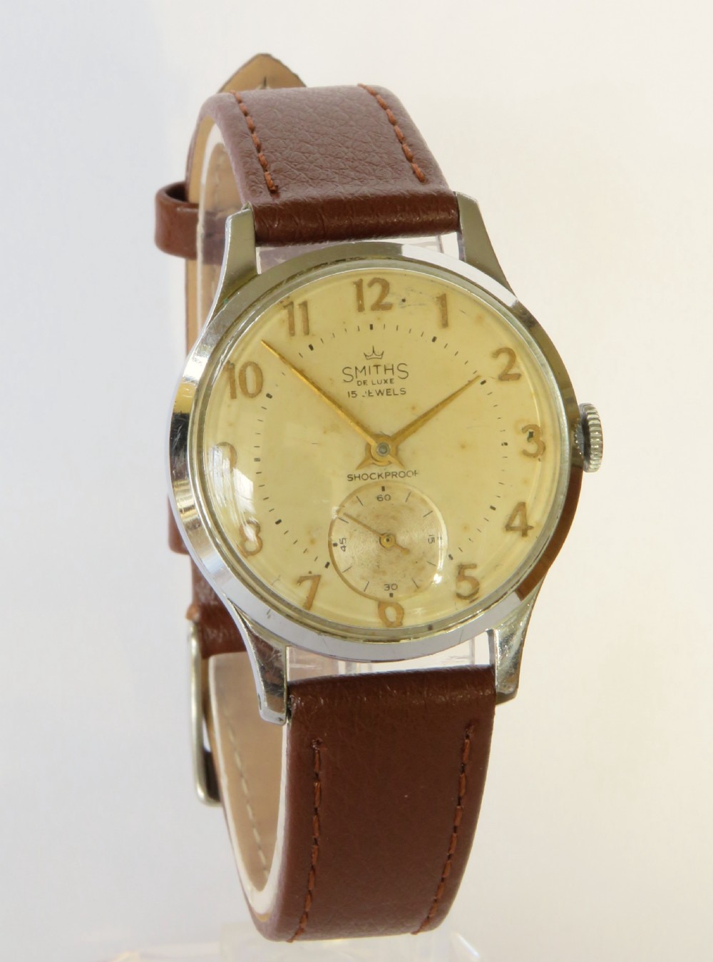 Gents 1960s Smiths De Luxe wrist watch View II