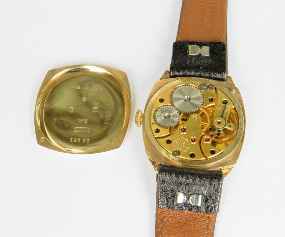 Gents 9ct gold Longines wrist watch, 1945 View III