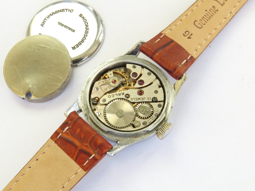 Mid-size 1940s Ralco wrist watch View III