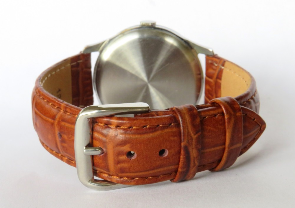 Gents Longines wrist watch, 1960 View V