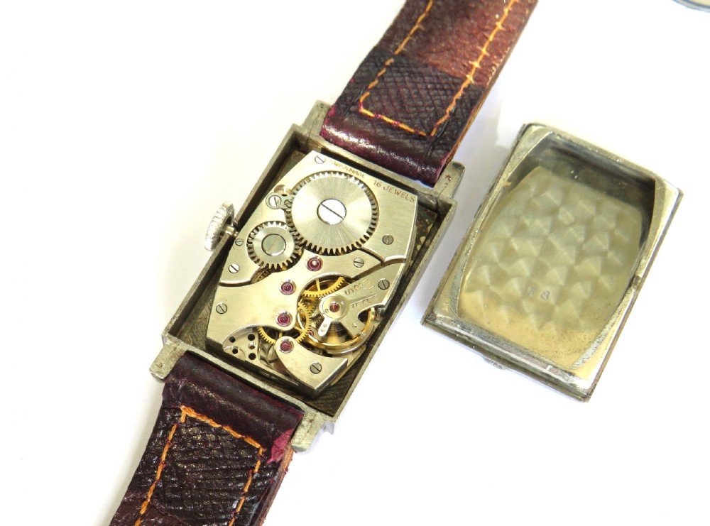 Mid-size Mulfi 1940s Art Deco wrist watch View III
