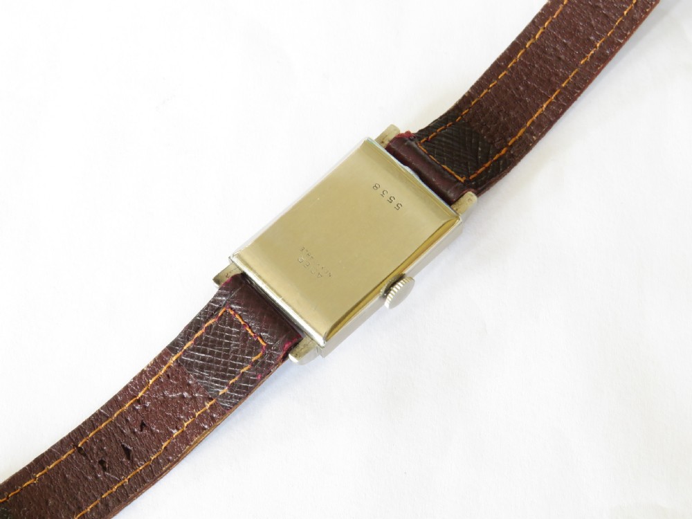 Mid-size Mulfi 1940s Art Deco wrist watch View IV