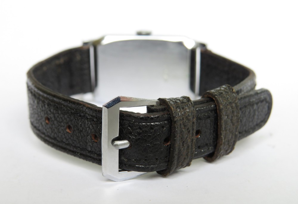 Gents 1940s Art Deco wrist watch View V