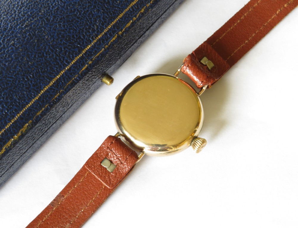 Mid-size Elgin wrist watch, 1921 View VII