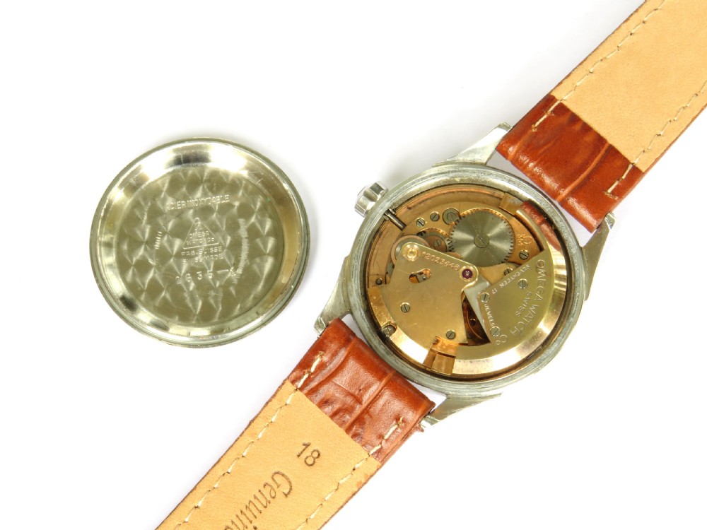 Gents Omega bumper automatic wrist watch, 1950 View III