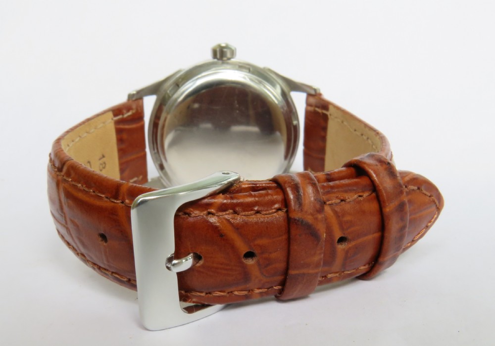 Gents Omega bumper automatic wrist watch, 1950 View V