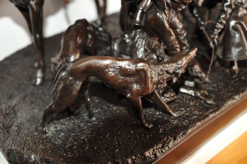RUSSIAN BRONZE SCULPTURE WOLF HUNTING GROUP BY NIKOLAI LIEBERICH - ADDITIONAL PHOTO 2