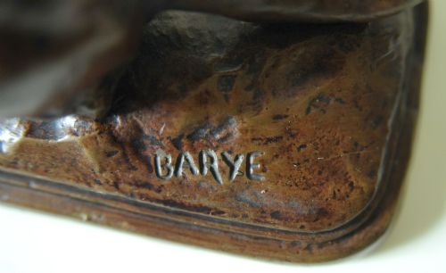 FRENCH BRONZE BASSET ASSIS BY ANTOINE LOUIS BARYE - ADDITIONAL PHOTO 3