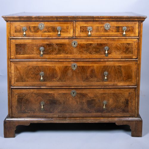 EARLY 18TH CENTURY INLAID WALNUT CHEST OF DRAWERS - ADDITIONAL PHOTO 2