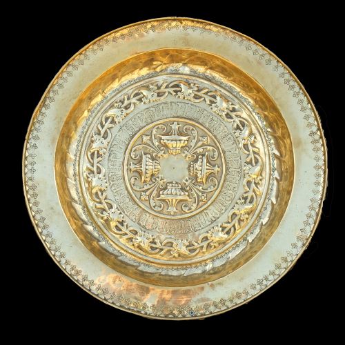 16TH CENTURY NUREMBERG ALMS DISH