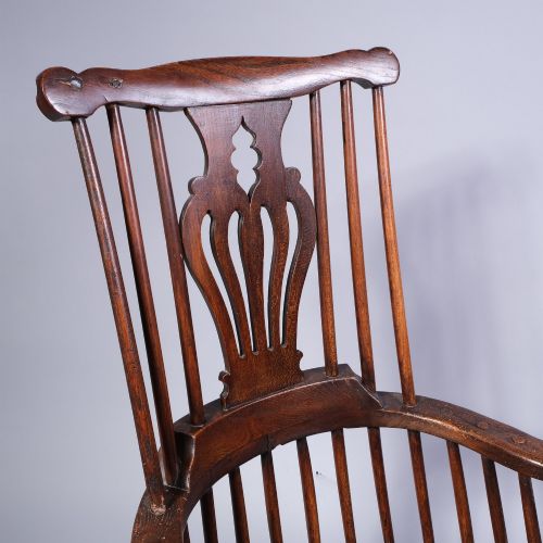 MID 18TH CENTURY ASH AND ELM COMB BACK WINDSOR CHAIR - ADDITIONAL PHOTO 2
