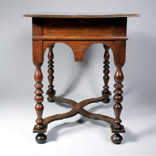 LATE 17TH CENTURY WILLIAM AND MARY PERIOD ELM SIDE TABLE - ADDITIONAL PHOTO 2