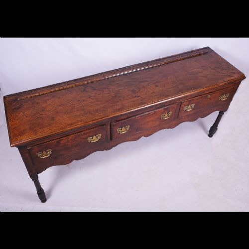 QUEEN ANNE PERIOD OAK DRESSER BASE - ADDITIONAL PHOTO 1