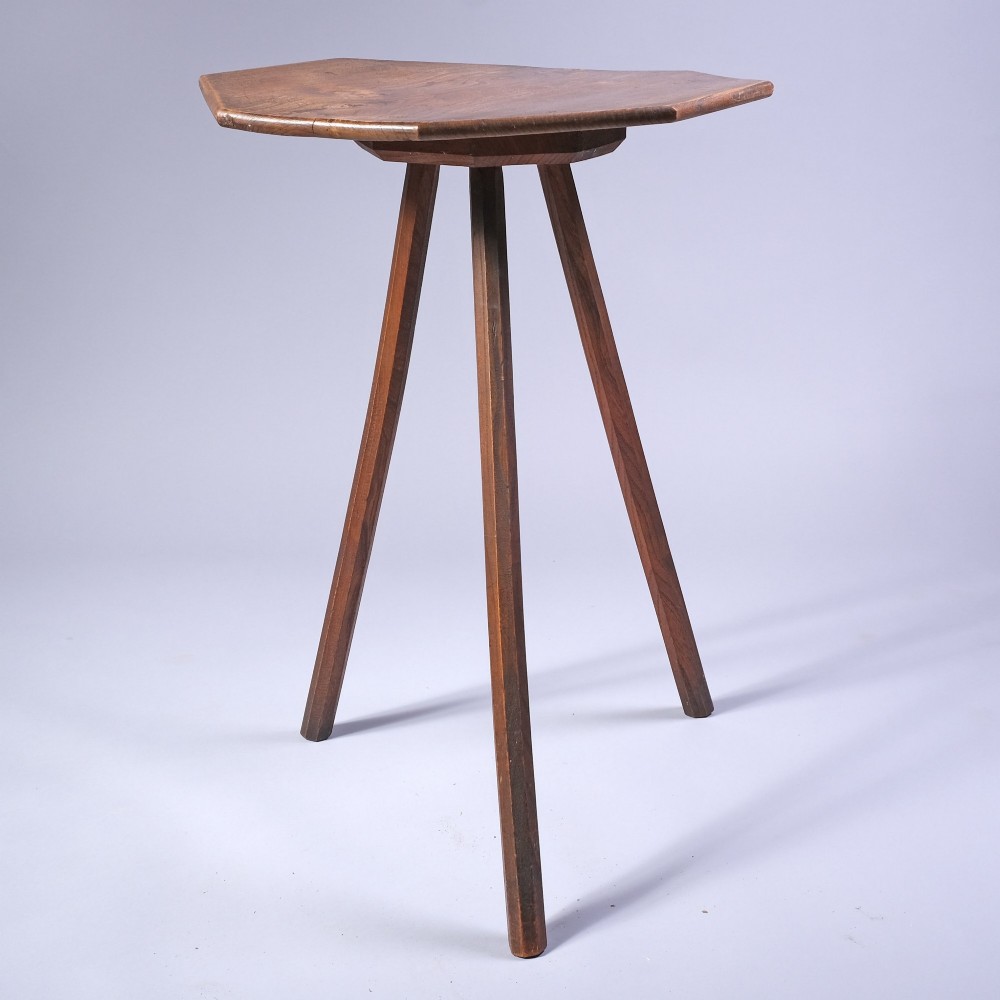An early 19th-century ash wood side table featuring an octagonal top supported by three straight splayed legs. View III
