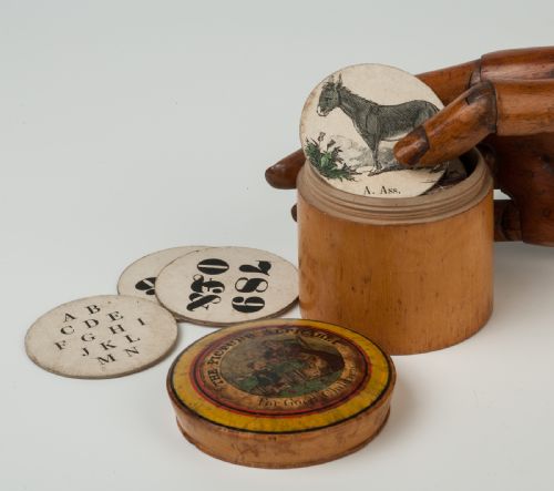 THE PICTURE ALPHABET IN SYCAMORE BOX