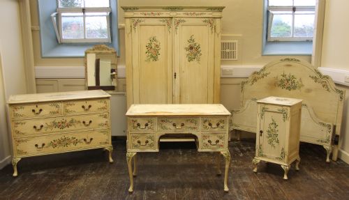 Victorian Painted Bedroom Suite