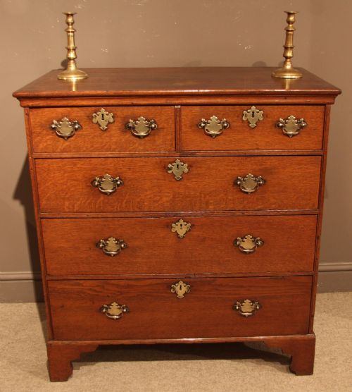 Mid 18th Century Oak Chest of Drawers, Circa 1750