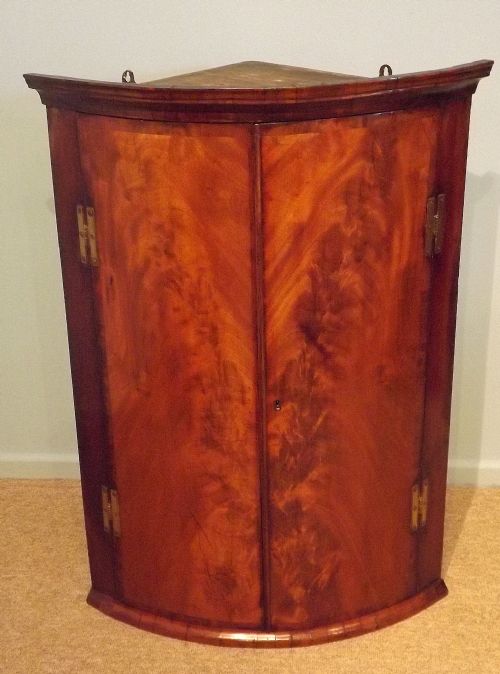 Mahogany Flamed Bow Fronted Corner Cabinet C1780